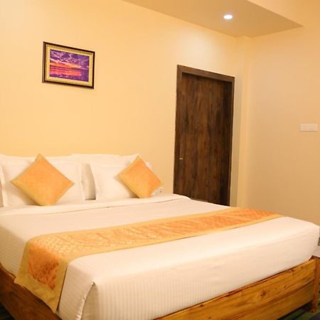 Goroomgo Silicon Residency Puri Near Sea Beach & Temple - Luxurious Room - Lift And Parking Facilities - Best Seller Екстер'єр фото